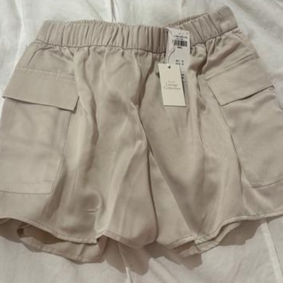 Pants - Women's Beige Shorts